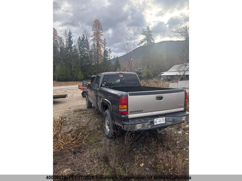 1GTHK23284F242754 2004 GMC SIERRA photo no. 3