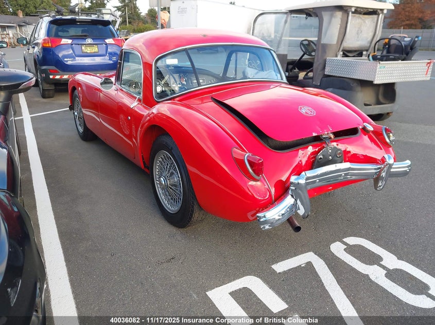 30645 1957 MG MGA photo no. 3