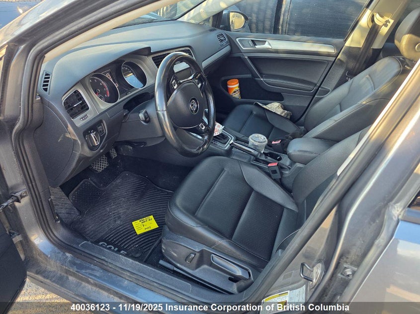 2017 Volkswagen Golf VIN: 3VW217AU6HM046812 Lot: 40036123