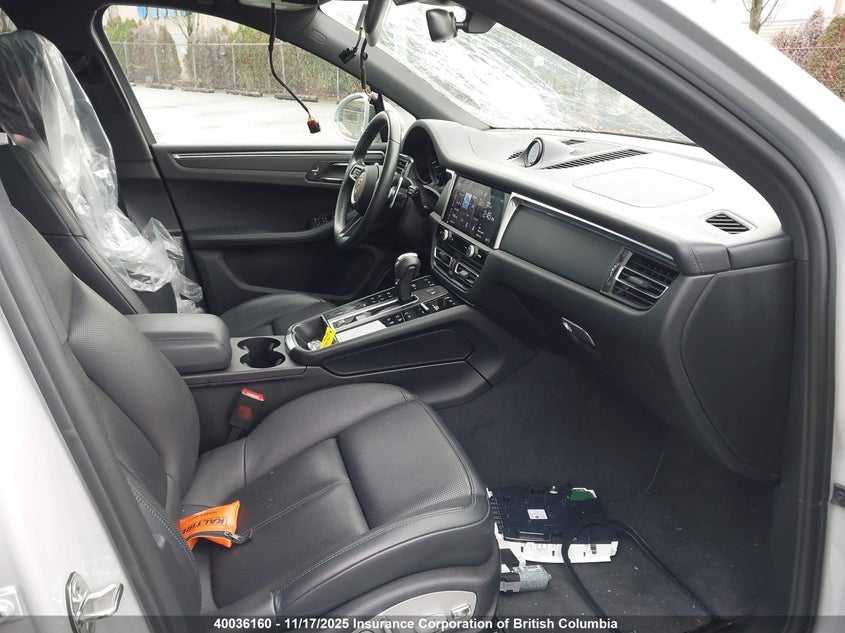 WP1AA2A58NLB00911 2022 PORSCHE MACAN photo no. 5