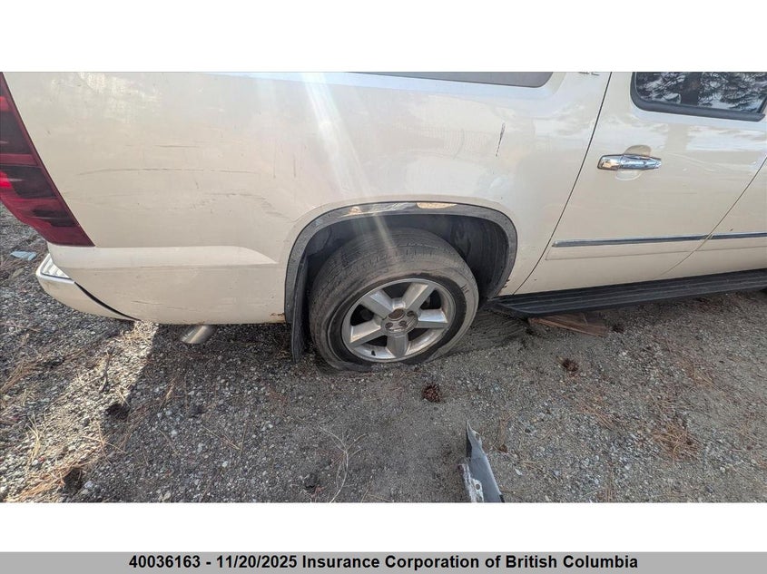3GNFK120X9G216011 2009 CHEVROLET AVALANCHE photo no. 7