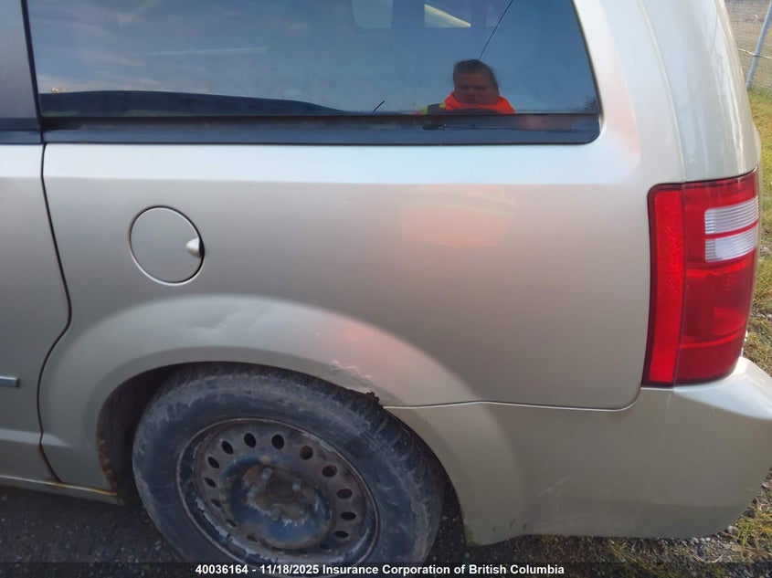 2D4RN4DX2AR197268 2010 DODGE CARAVAN photo no. 20