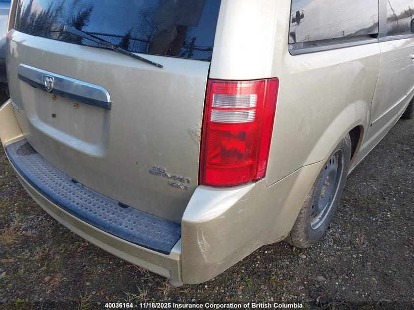2D4RN4DX2AR197268 2010 DODGE CARAVAN photo no. 23