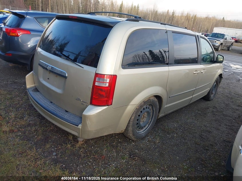 2D4RN4DX2AR197268 2010 DODGE CARAVAN photo no. 4