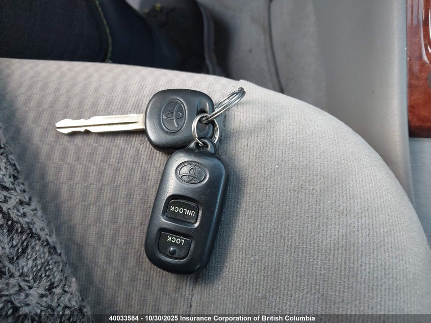 2005 Toyota Corolla Ce/Le/S VIN: 2T1BR32E45C872350 Lot: 40033584