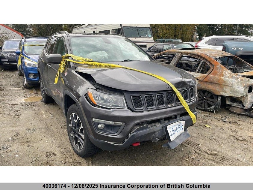 3C4NJDDB5LT190617 2020 JEEP COMPASS photo no. 3