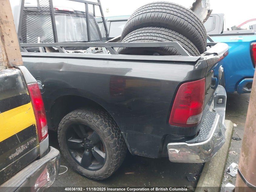 1C6RR7FG9JS174222 2018 RAM 1500 photo no. 3