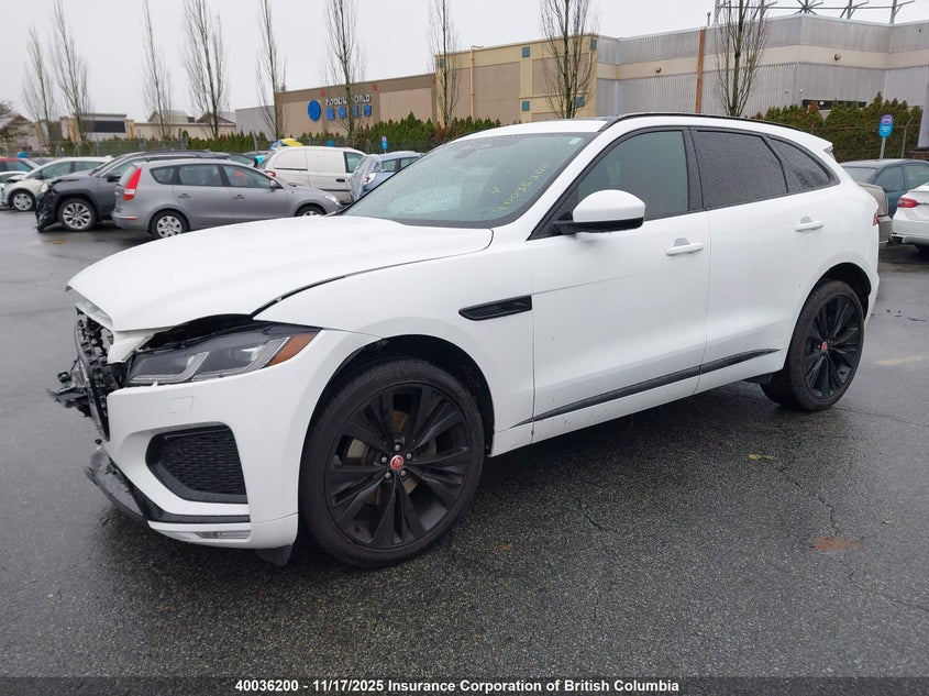 SADCT2EX8PA705384 2023 JAGUAR F-PACE photo no. 2