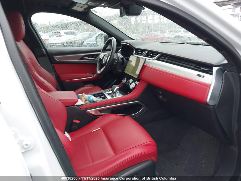 SADCT2EX8PA705384 2023 JAGUAR F-PACE photo no. 5