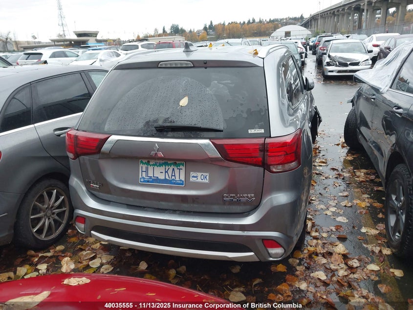 JA4J24A51JZ620931 2018 MITSUBISHI OUTLANDER photo no. 16