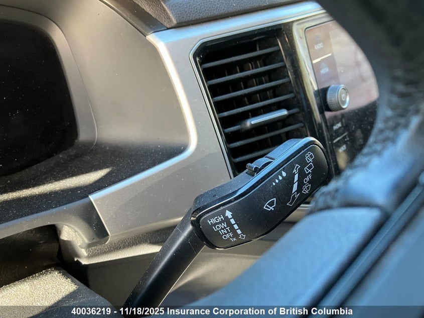 1V2TR2CA8JC568224 2018 VOLKSWAGEN ATLAS photo no. 11