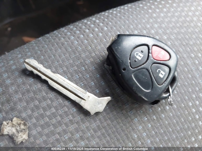 2010 Toyota Corolla Matrix S VIN: 2T1KE4EE5AC035047 Lot: 40036239