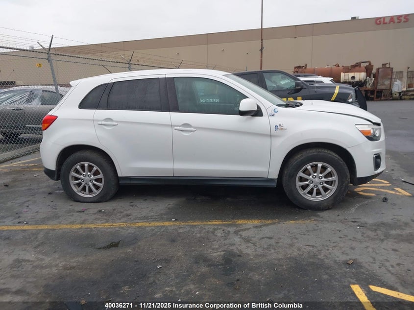 4A4AJ3AUXFE608326 2015 MITSUBISHI RVR photo no. 12