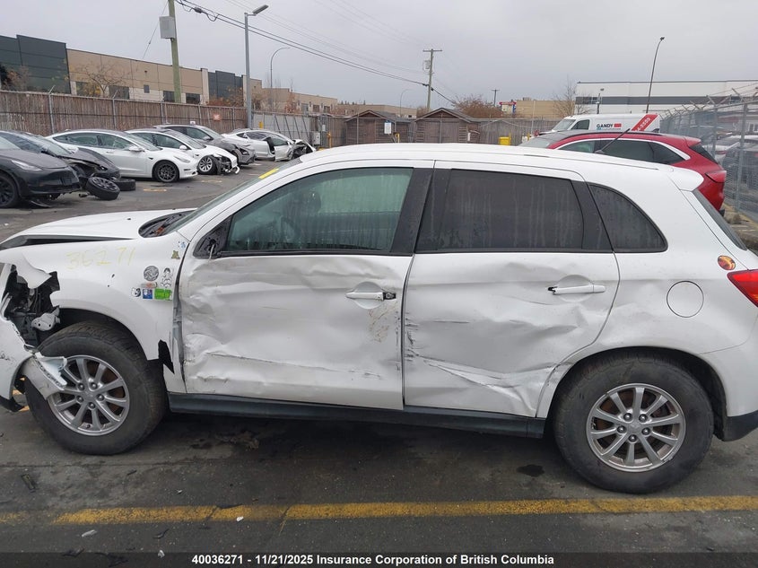 4A4AJ3AUXFE608326 2015 MITSUBISHI RVR photo no. 13