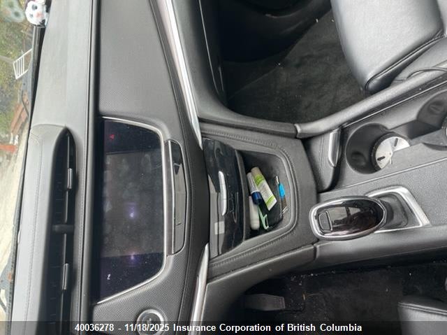 1GYKNDRS2HZ301201 2017 CADILLAC XT5 photo no. 9