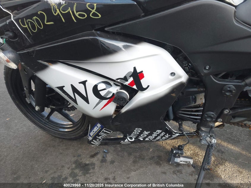 JKAEXMJ10BDA77136 2011 KAWASAKI NINJA photo no. 13