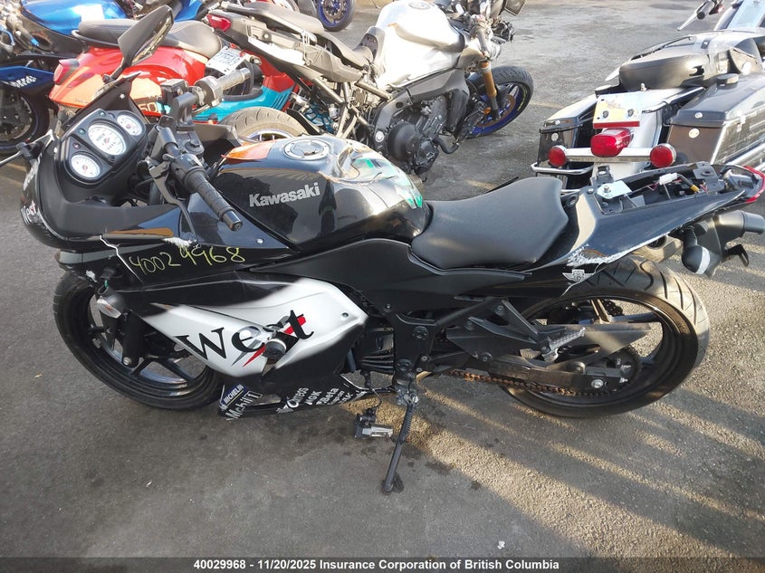 JKAEXMJ10BDA77136 2011 KAWASAKI NINJA photo no. 9