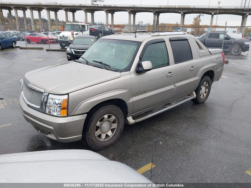 3GYEK63N82G244482 2002 CADILLAC ESCALADE photo no. 2