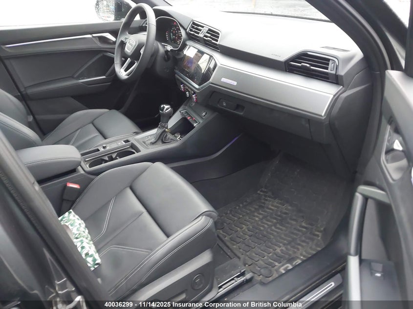 WA1EECF38R1199181 2024 AUDI Q3 photo no. 5
