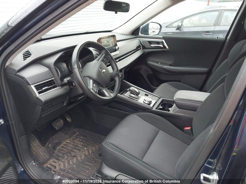 JA4J4UA85RZ621757 2024 MITSUBISHI OUTLANDER photo no. 5