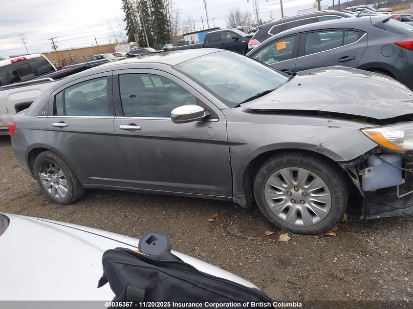 1C3CCBCG0DN757969 2013 CHRYSLER 200 photo no. 14