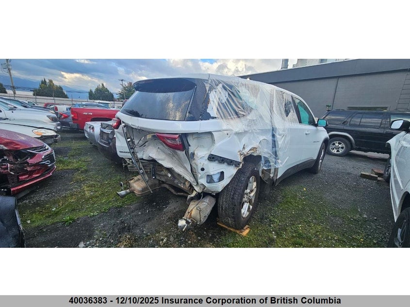 1GNEVLKW1JJ251932 2018 CHEVROLET TRAVERSE photo no. 2
