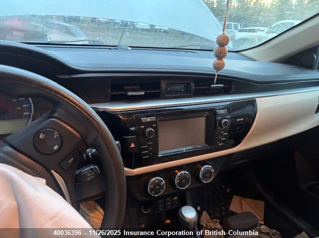 2015 Toyota Corolla Le VIN: 2T1BURHE2FC326818 Lot: 40036396