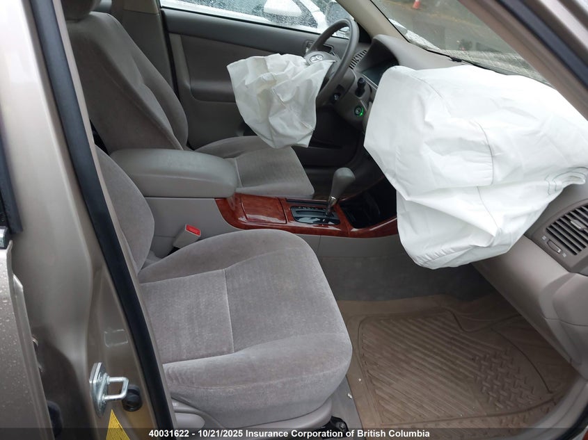 JTDBE30K330203787 2003 TOYOTA CAMRY photo no. 5