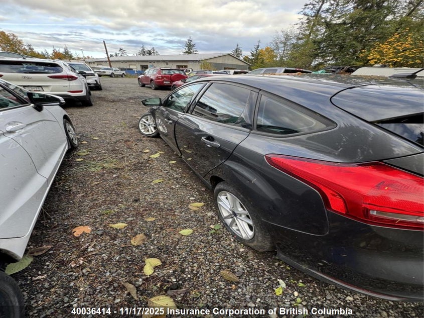 1FADP3K2XGL317344 2016 FORD FOCUS photo no. 3