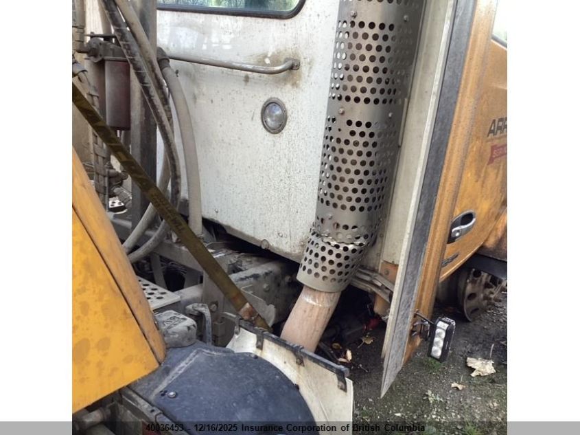 2025 Kenworth Construction T880 VIN: 3WKZD49X1SF996790 Lot: 40036453