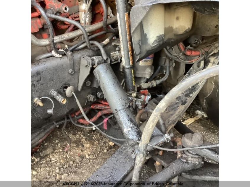 2025 Kenworth Construction T880 VIN: 3WKZD49X1SF996790 Lot: 40036453