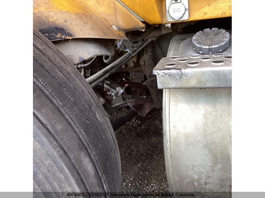 2025 Kenworth Construction T880 VIN: 3WKZD49X1SF996790 Lot: 40036453