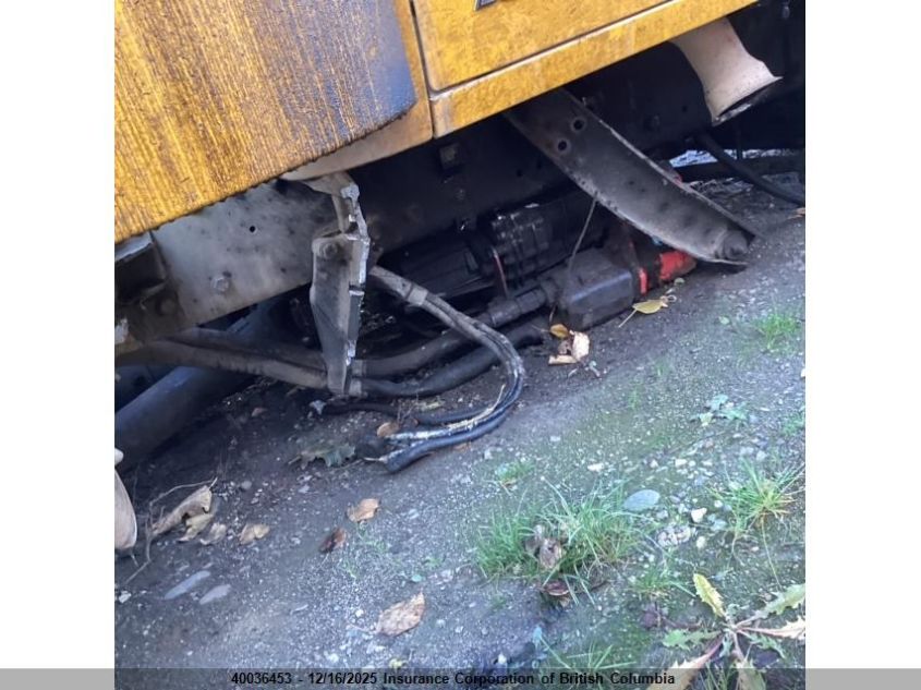 2025 Kenworth Construction T880 VIN: 3WKZD49X1SF996790 Lot: 40036453