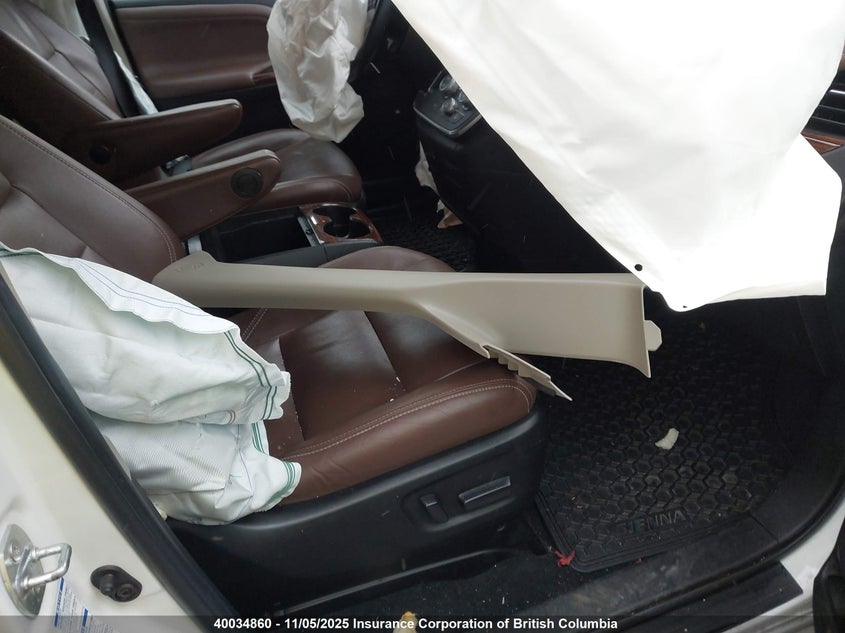 5TDDZ3DC5HS152202 2017 TOYOTA SIENNA photo no. 5