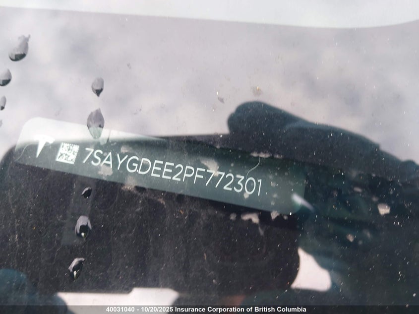 2023 Tesla Model Y VIN: 7SAYGDEE2PF772301 Lot: 40031040