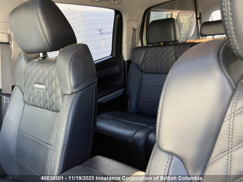 5TFAY5F15JX702656 2018 TOYOTA TUNDRA photo no. 10