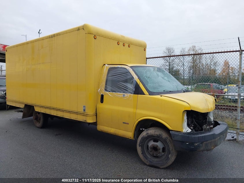 1GBJG312471105151 2007 CHEVROLET EXPRESS photo no. 3