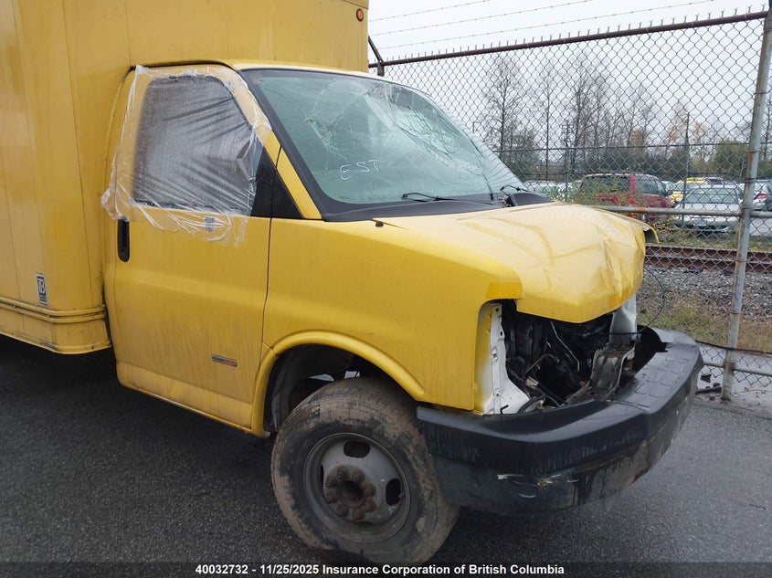2007 Chevrolet Express G3500 VIN: 1GBJG312471105151 Lot: 40032732