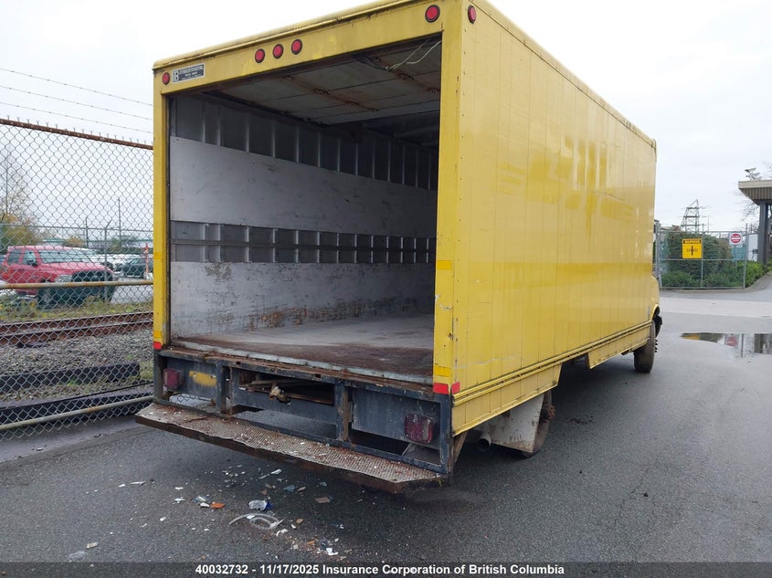 1GBJG312471105151 2007 CHEVROLET EXPRESS photo no. 4