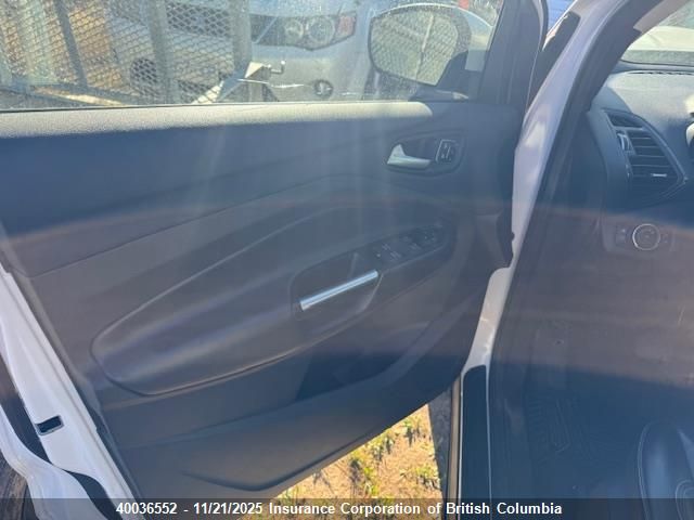 2017 Ford Escape Titanium VIN: 1FMCU9J98HUE99813 Lot: 40036552