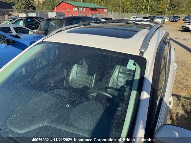 2017 Ford Escape Titanium VIN: 1FMCU9J98HUE99813 Lot: 40036552