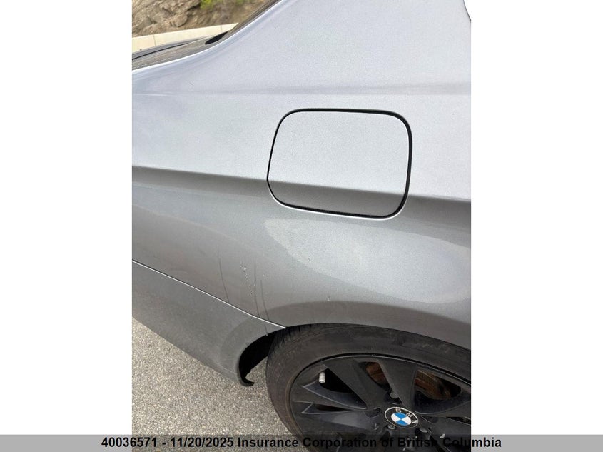 WBAKF3C56BE442896 2011 BMW 3ER photo no. 6