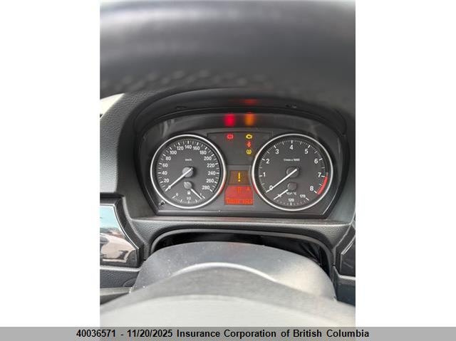 WBAKF3C56BE442896 2011 BMW 3ER photo no. 7