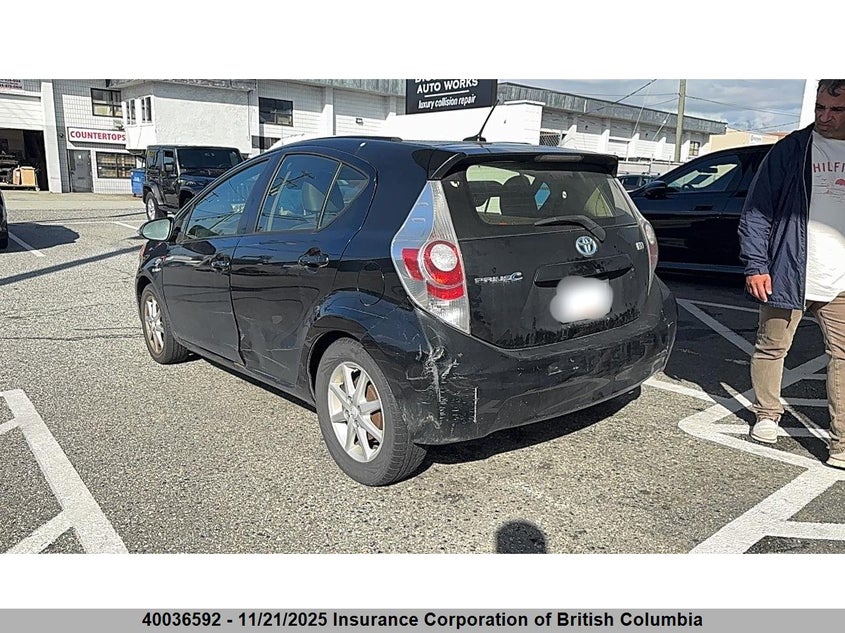 JTDKDTB37E1570634 2014 TOYOTA PRIUS photo no. 11