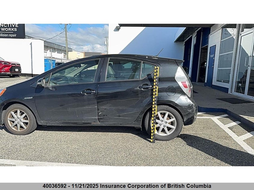 JTDKDTB37E1570634 2014 TOYOTA PRIUS photo no. 12