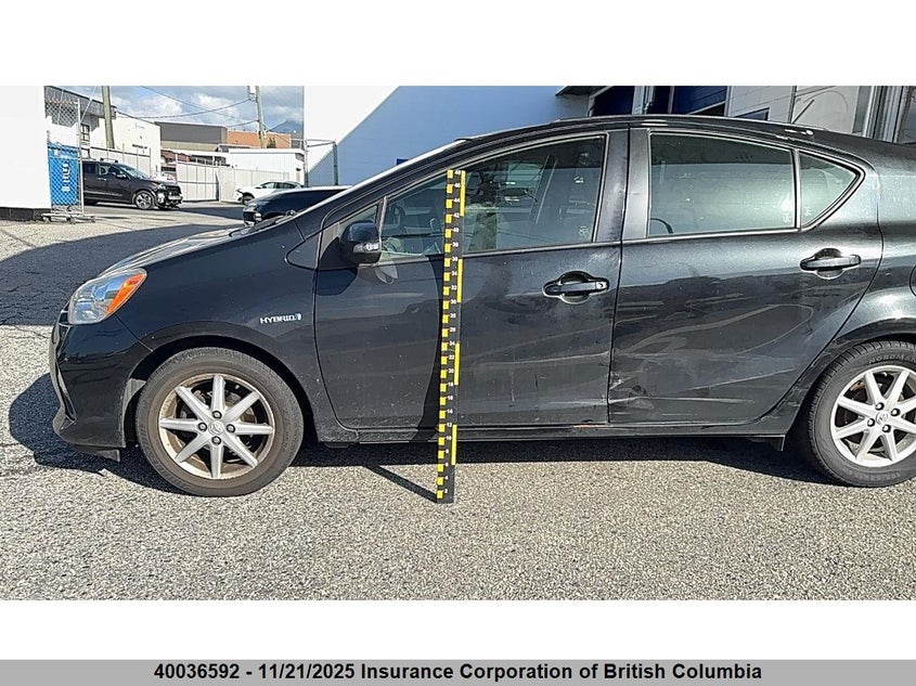 JTDKDTB37E1570634 2014 TOYOTA PRIUS photo no. 15