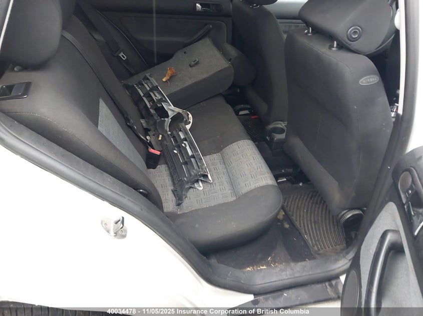 9BWEL61J574011396 2007 VOLKSWAGEN GOLF photo no. 8