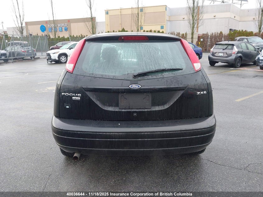 3FAFP37N95R114133 2005 FORD FOCUS photo no. 17
