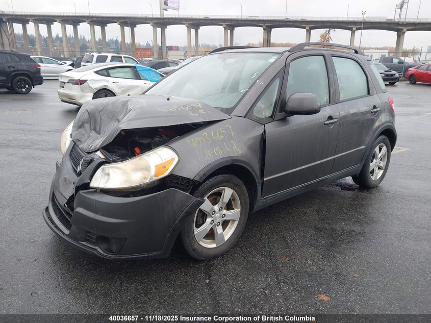 JS2YB5A20B6301237 2011 SUZUKI SX4 photo no. 2