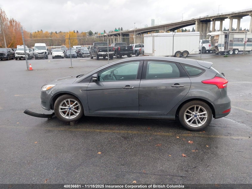 1FADP3K2XGL353647 2016 FORD FOCUS photo no. 14